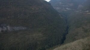 Xiaozhai Tiankeng: il mistero della dolina più grande del mondo Dolina
