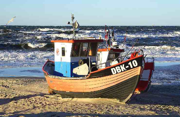 Barca sulla spiaggia