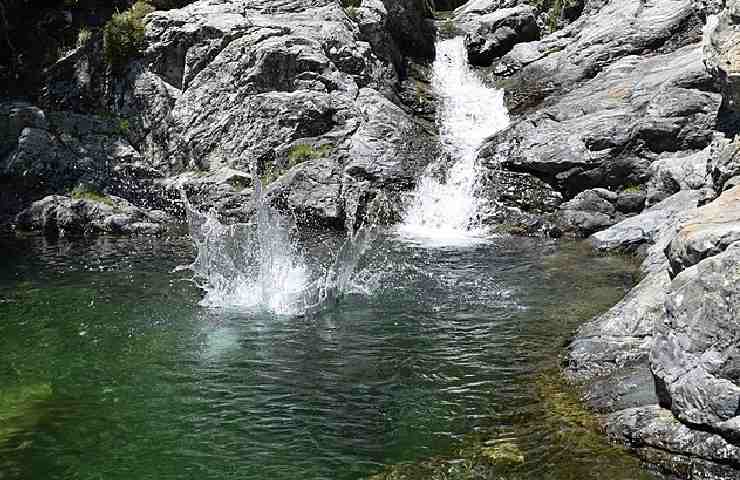 Cascade des Anglais all'Isola Rossa, Corsica