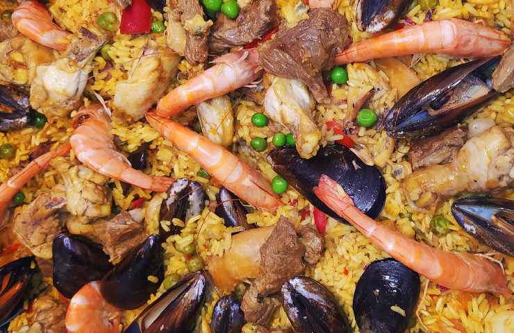 Paella mixta