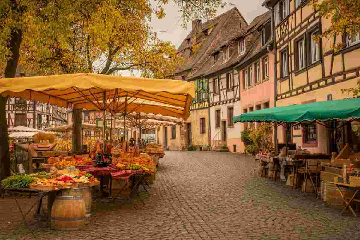 Discover the top 9 enchanting destinations in France for fall and winter getaways