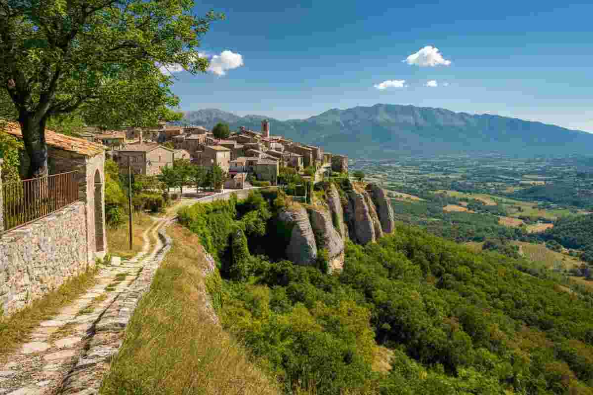 Riscoprire l'Abruzzo: il cammino dei Briganti e la sua straordinaria rinascita