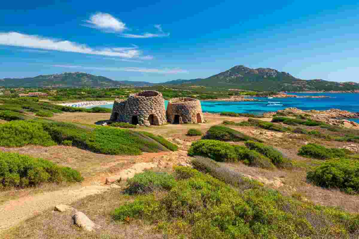 Scopri la Sardegna dei nuraghi: una delle 50 mete imperdibili del 2026 secondo Lonely Planet