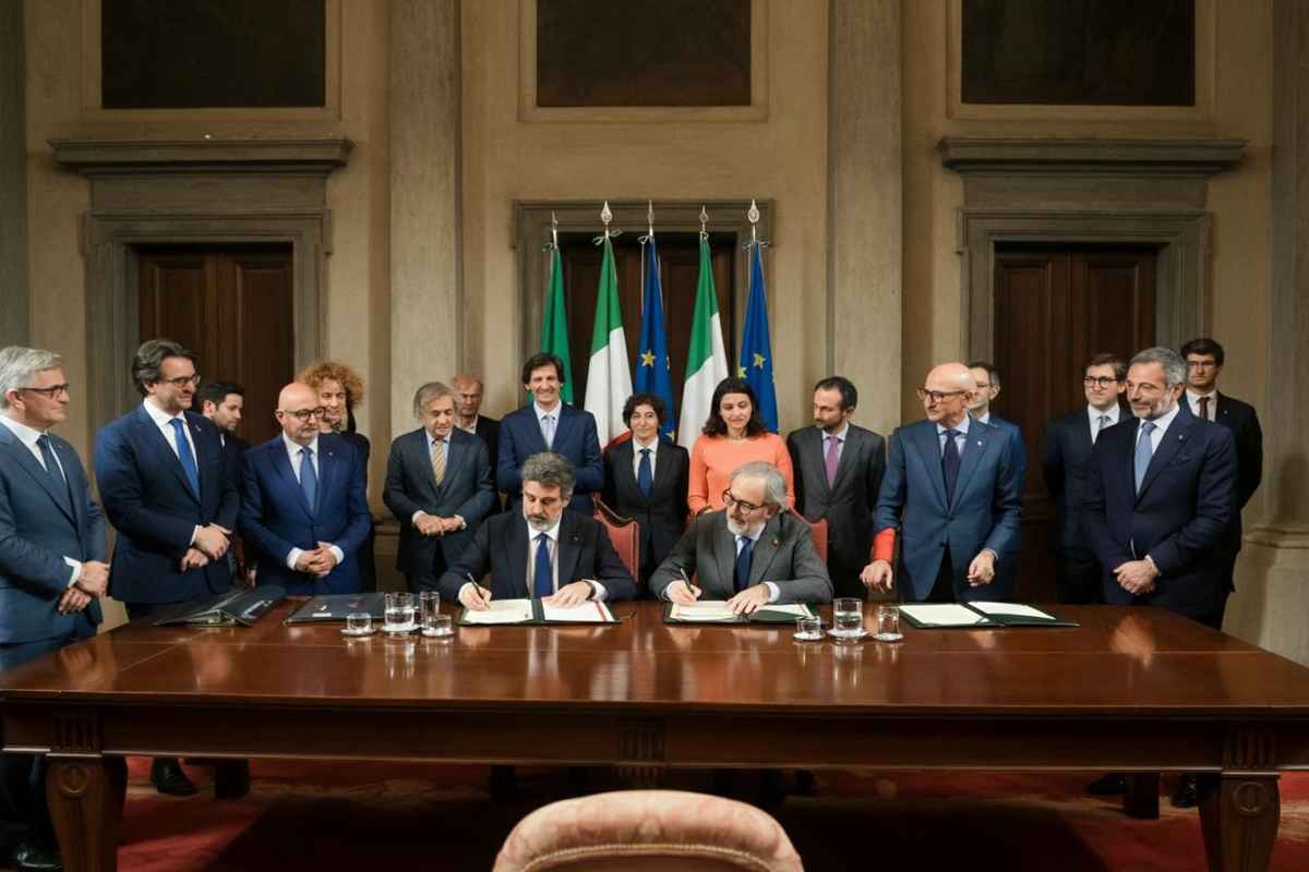 La Lega celebra l'autonomia: firma storica delle pre-intese a Palazzo Lombardia con Calderoli