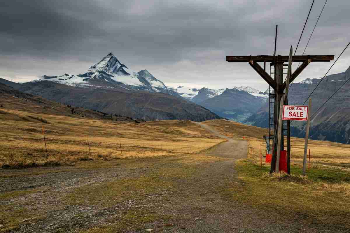 La storica pista di Adelboden in Svizzera in vendita: un futuro incerto tra donazioni e mancanza di neve