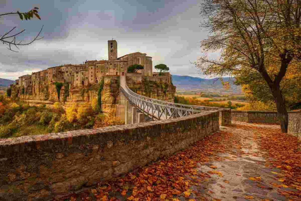 Magia d'autunno: un weekend slow tra fiabe, foliage e castagne nella Tuscia