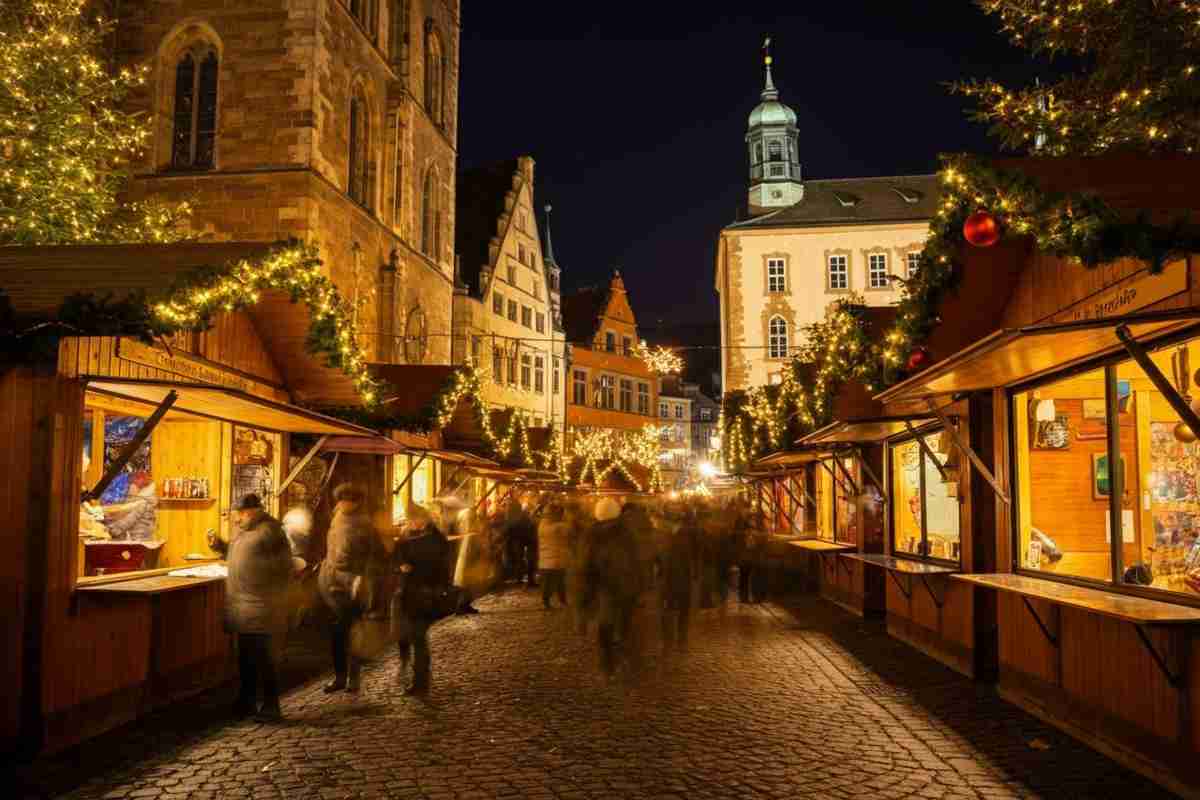 Scopri come volare nella magica casa di Babbo Natale a prezzi imperdibili!