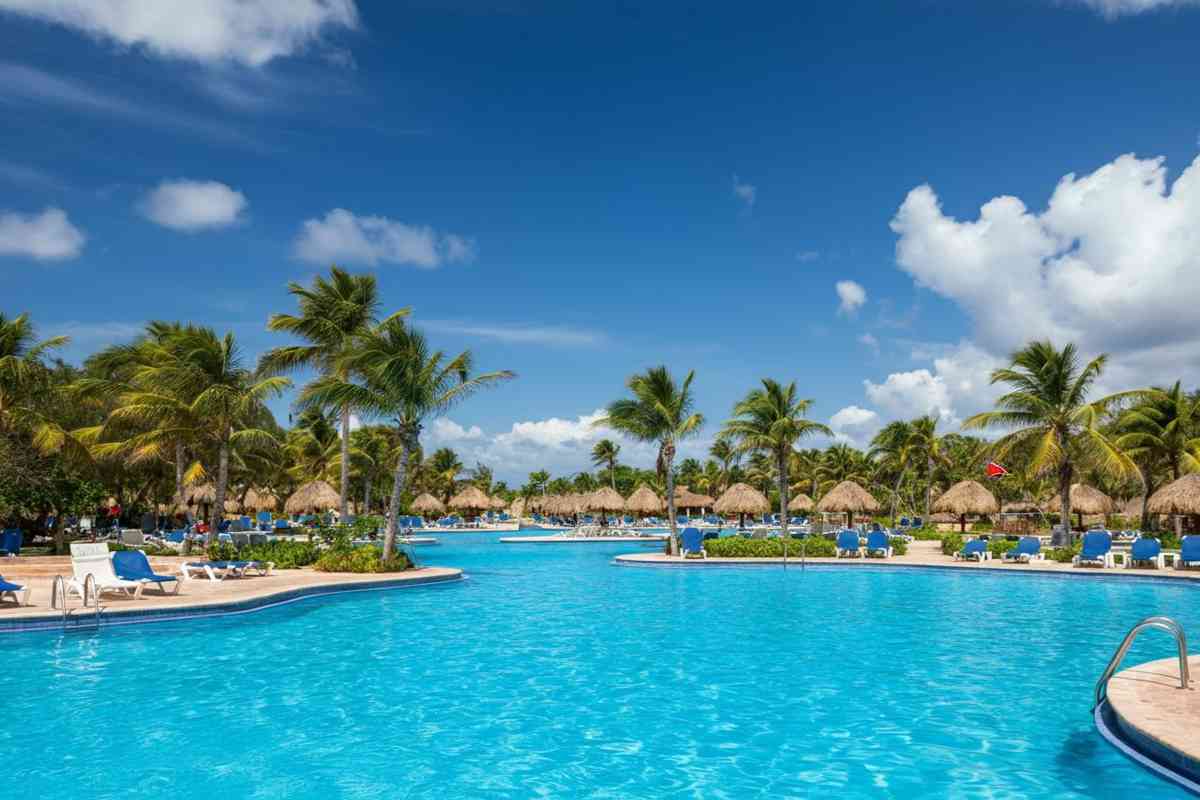 Scopri le meraviglie delle spiagge caraibiche di Cuba in una vacanza da sogno