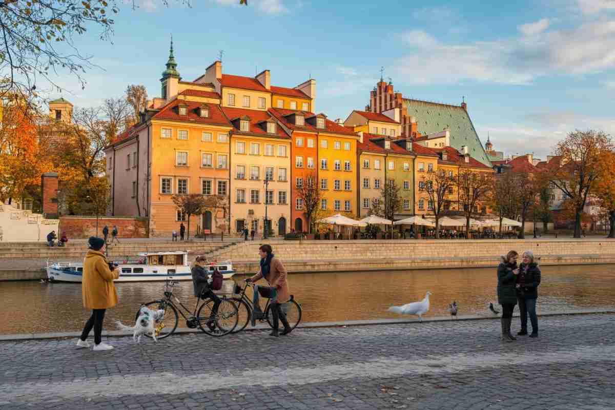 Scoprire Varsavia: un viaggio tra storia e musica lungo la Vistola