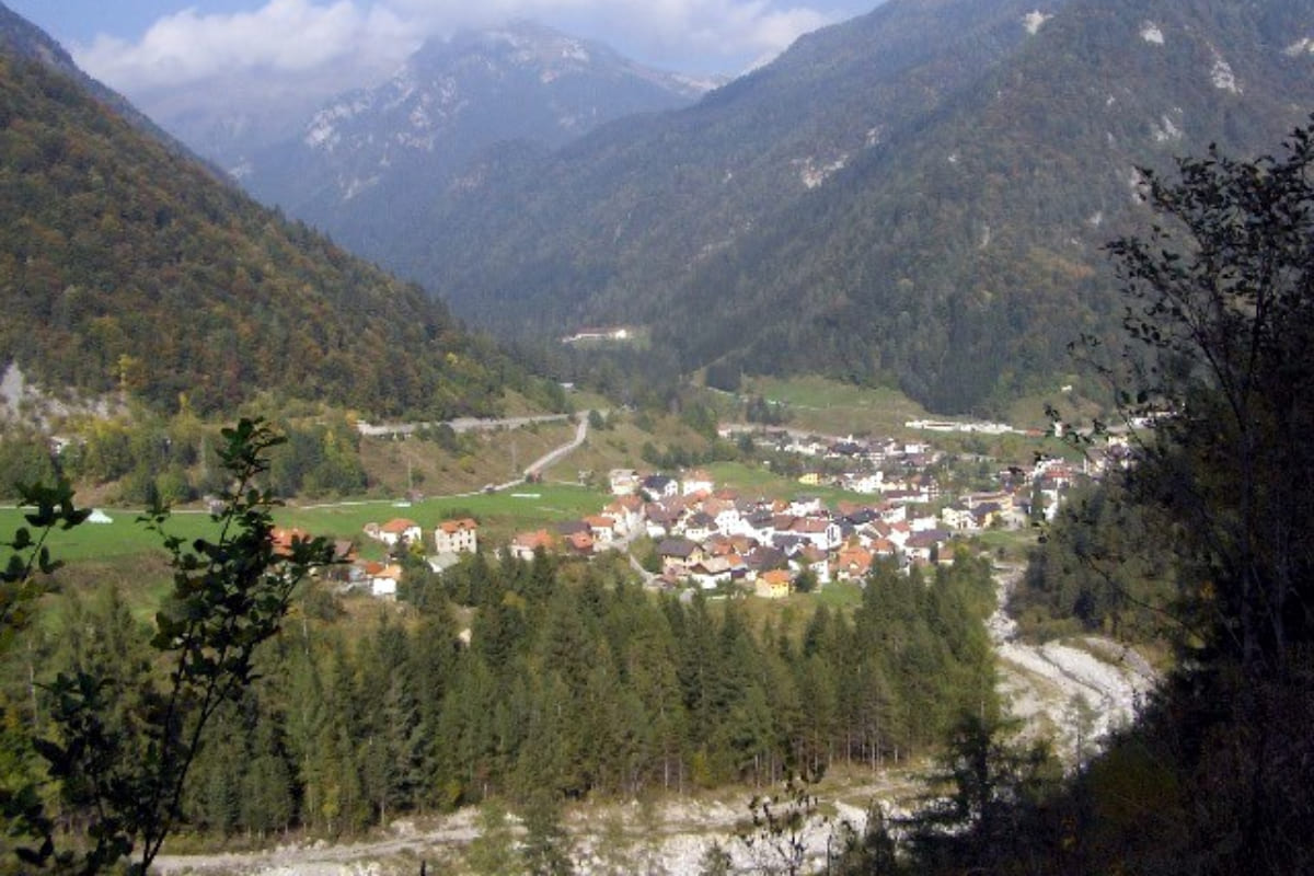 Paesaggi incontaminati e storia tra i borghi e le montagne della Carnia