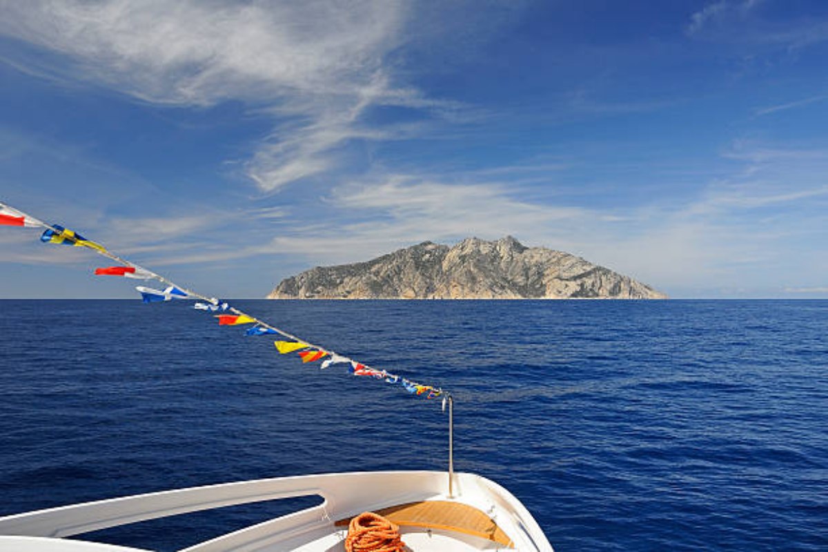 Ecco perché visitare l'Isola di Montecristo
